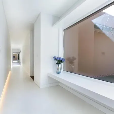 Villa Modern 4-Bed Villa 4K Beach 30K Lisbon